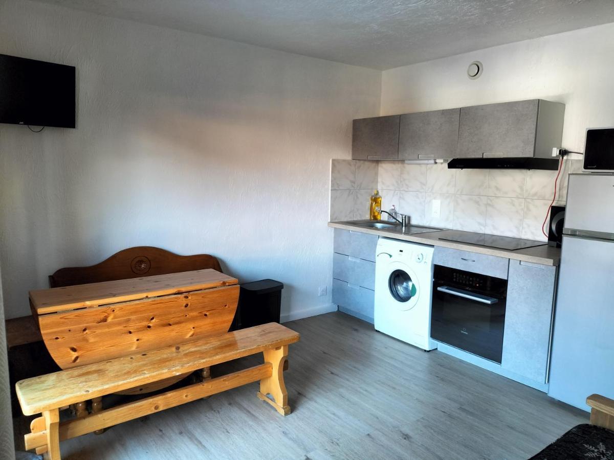Appartement meublé avec vue sur les montagnes et piscine l'été Saint-Gervais-les-Bains Exterior foto